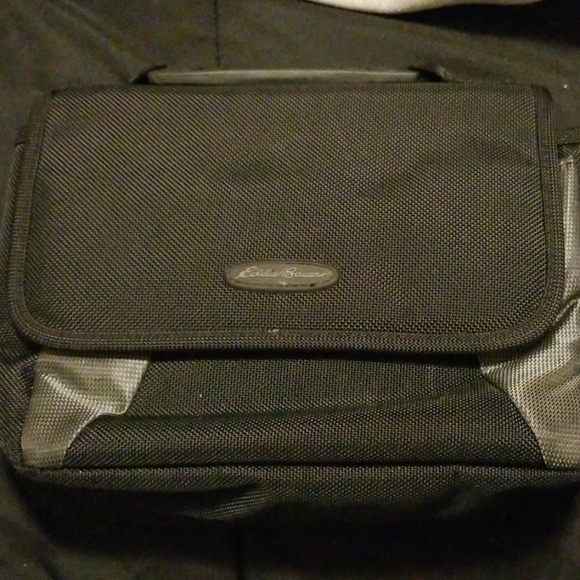 Eddie Bauer Travel Case - Picture 1 of 8